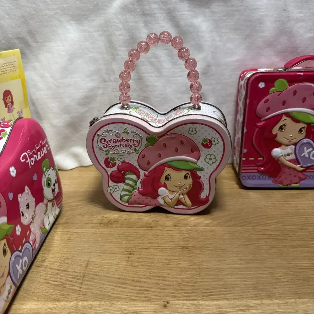 Y2k Strawberry Shortcake Lot Mini Doll With Dvd & 3 Lunch Boxes